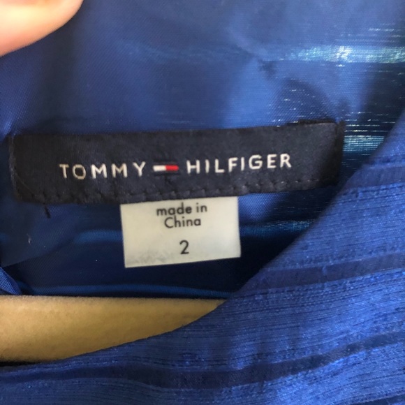 Dress - Picture 3 of 3